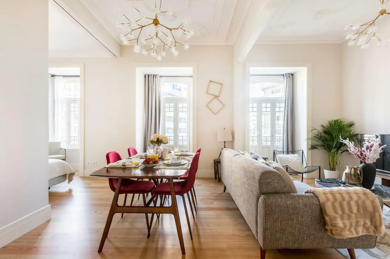 Cosy Marques De Pombal Apartment Lisbona