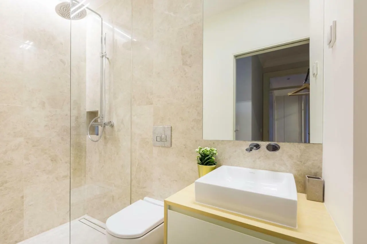 Cosy Marques De Pombal Apartment Lisbona