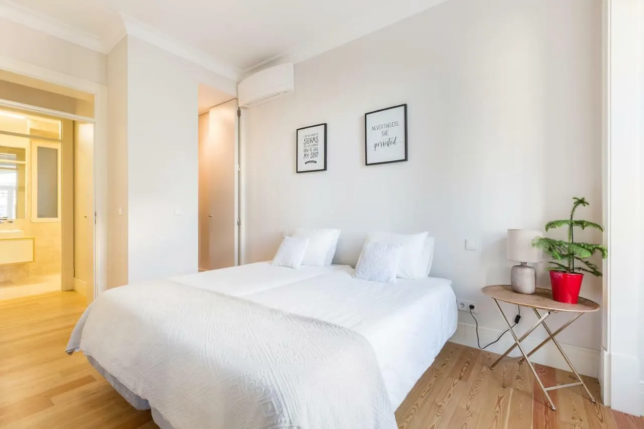 Cosy Marques De Pombal Apartment Lisboa