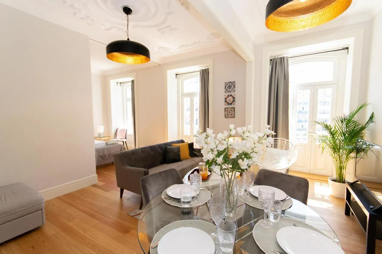 Cosy Marques De Pombal Apartment Lisboa